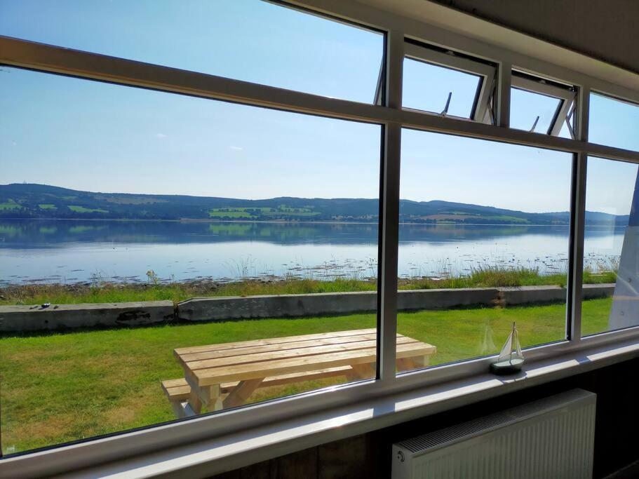 Spacious Sea View Home 5 Miles From Inverness North Kessock エクステリア 写真