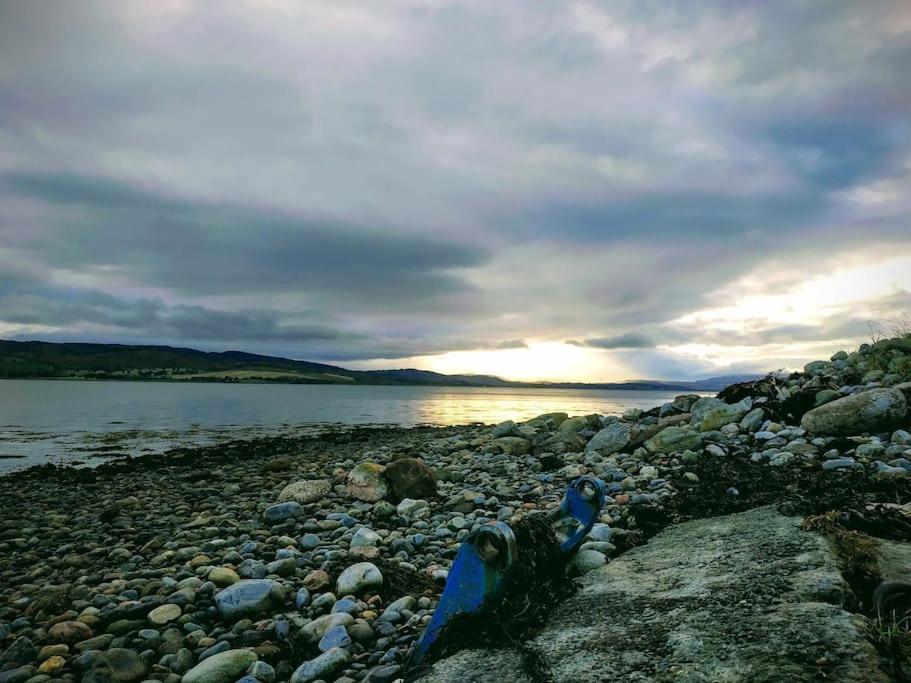 Spacious Sea View Home 5 Miles From Inverness North Kessock エクステリア 写真