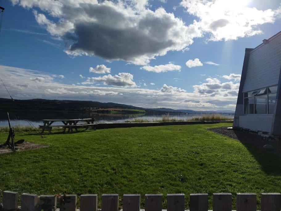 Spacious Sea View Home 5 Miles From Inverness North Kessock エクステリア 写真