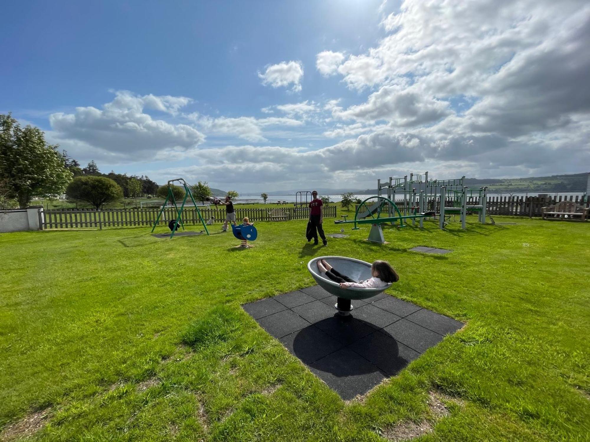 Spacious Sea View Home 5 Miles From Inverness North Kessock エクステリア 写真